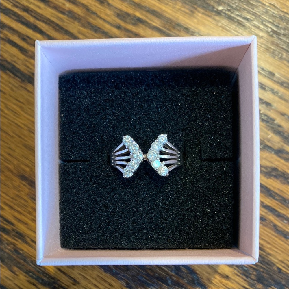 EUC Sterling Silver Women's Ring